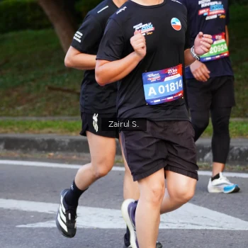 Runner Photo 3702103
