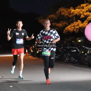 Runner Photo 3702112