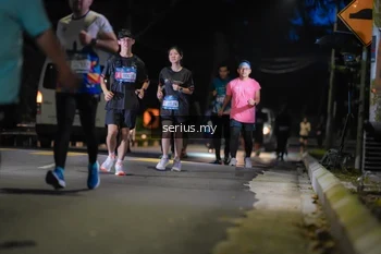 Runner Photo 3702113
