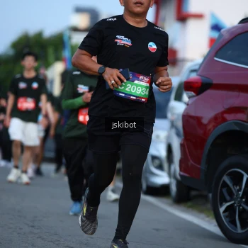Runner Photo 3702136