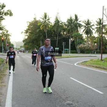 Runner Photo 3702159