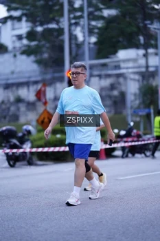 Runner Photo 3702175