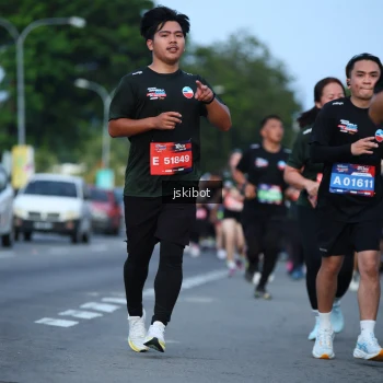 Runner Photo 3702178