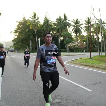 Runner Photo 3702187