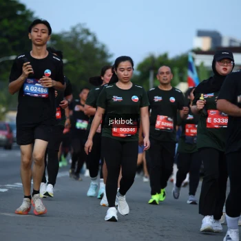 Runner Photo 3702216