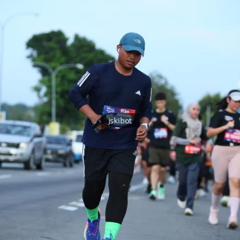 Runner Photo 3702299