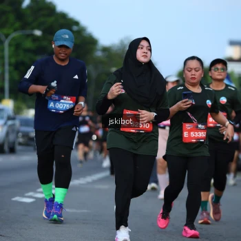 Runner Photo 3702316
