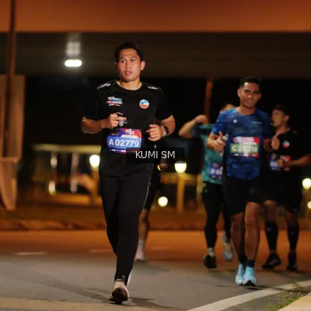Runner Photo 3702336