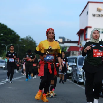 Runner Photo 3702357