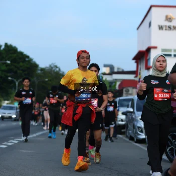 Runner Photo 3702368