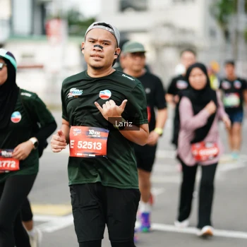 Runner Photo 3702370