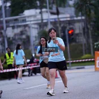 Runner Photo 3702376