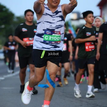 Runner Photo 3702395