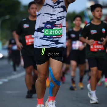 Runner Photo 3702404