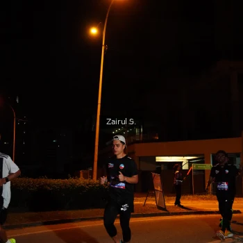 Runner Photo 3702411