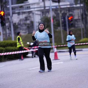 Runner Photo 3702423
