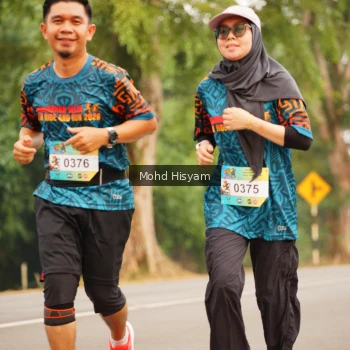 Runner Photo 3702464