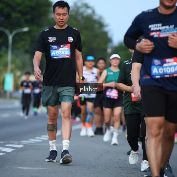 Runner Photo 3702472