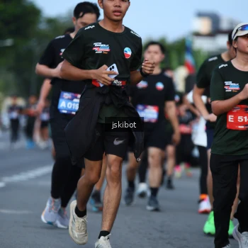 Runner Photo 3702489