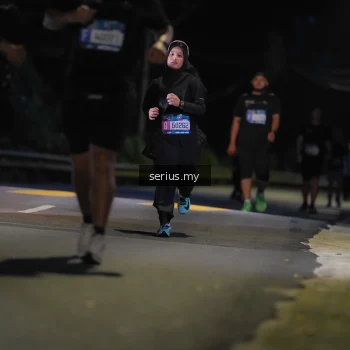 Runner Photo 3702516