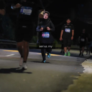 Runner Photo 3702521