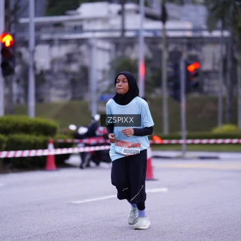 Runner Photo 3702545