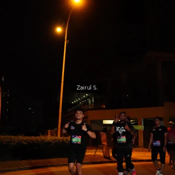 Runner Photo 3702546