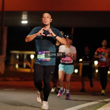 Runner Photo 3702562
