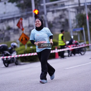 Runner Photo 3702565