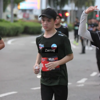 Runner Photo 3702621