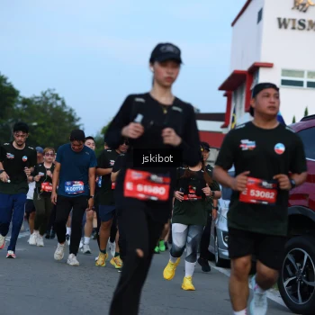 Runner Photo 3702636