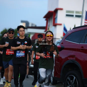 Runner Photo 3702669