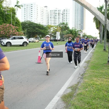 Runner Photo 3702703
