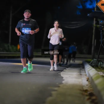Runner Photo 3702713