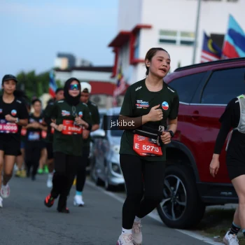 Runner Photo 3702726
