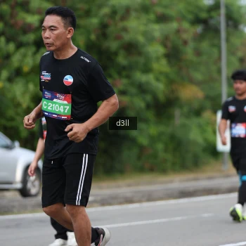 Runner Photo 3702734