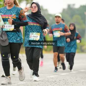Runner Photo 3702736