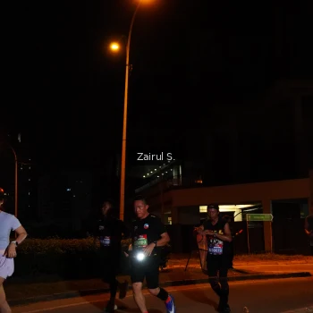 Runner Photo 3702757