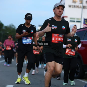 Runner Photo 3702762