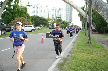 Runner Photo 3702778