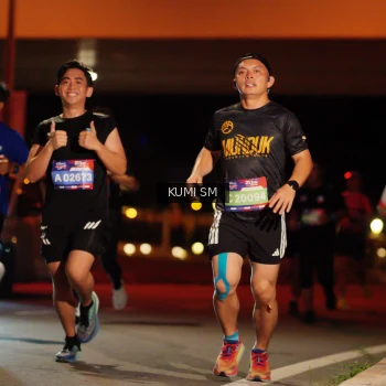 Runner Photo 3702779