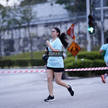 Runner Photo 3702789