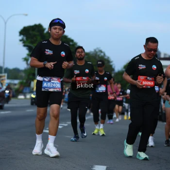 Runner Photo 3702807