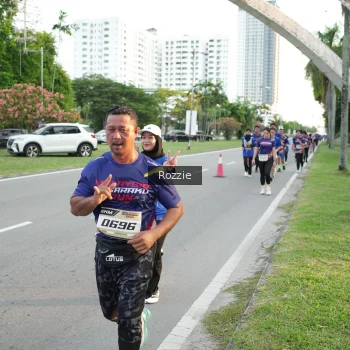 Runner Photo 3702813