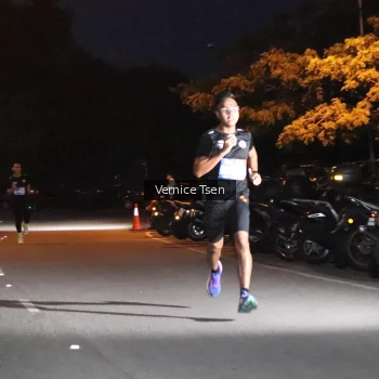 Runner Photo 3702819