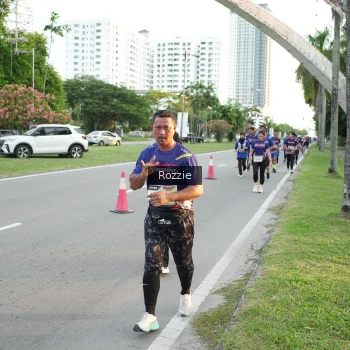 Runner Photo 3702821