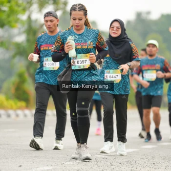 Runner Photo 3702824