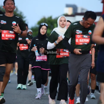 Runner Photo 3702843
