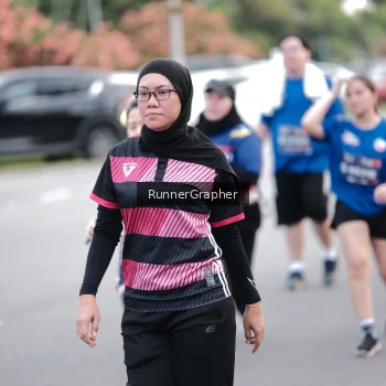 Runner Photo 3702851
