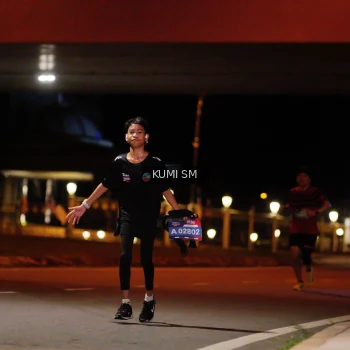 Runner Photo 3702880